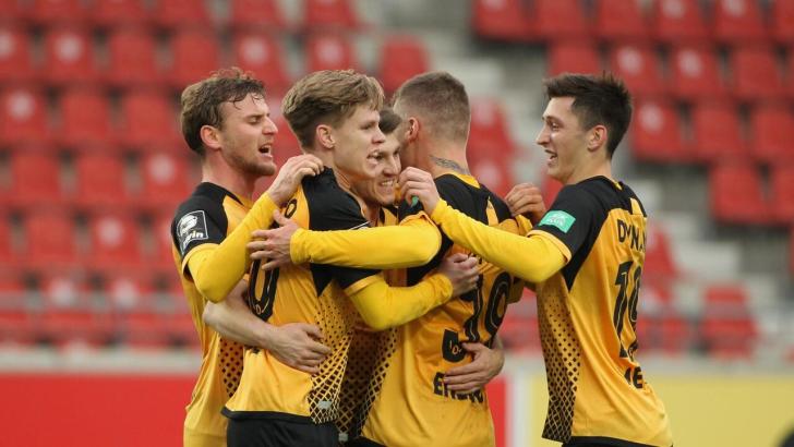 Dynamo Dresden players celebrate